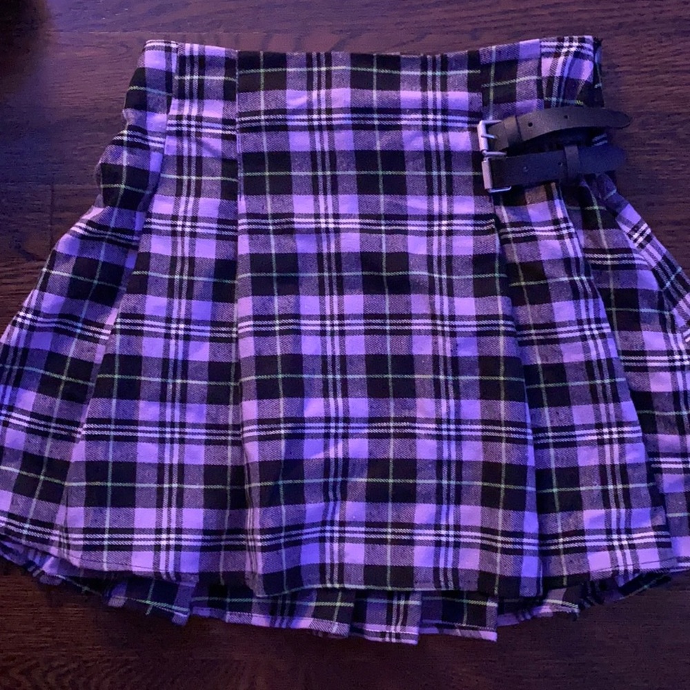 SHEIN buckled pleated skirt